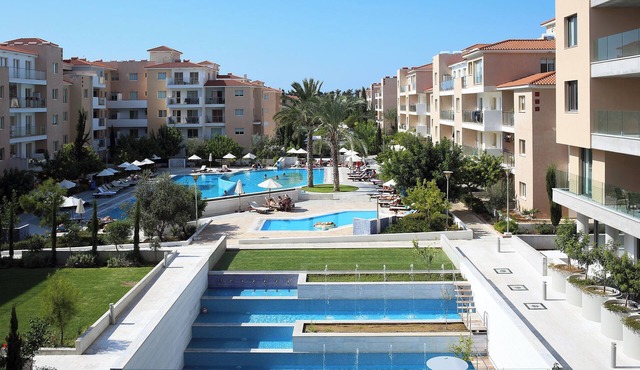 Elysia Park Premium in Paphos