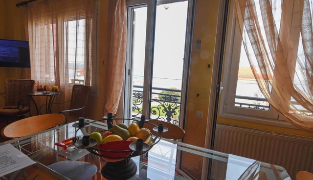 Evaggelia's Seaside Boutique Apartment in Ireon