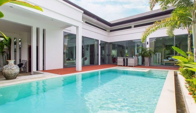 Exclusive Pool Villa Residence