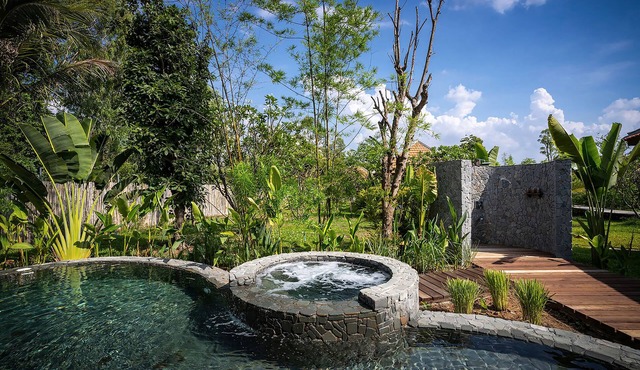 Farmhouse Resort & Spa