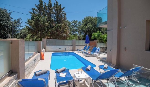 Four Bedroom villa close to the town and beach