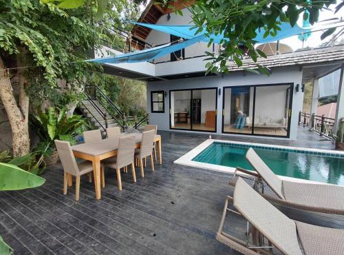 Four Flowers Villa