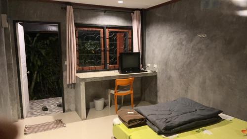 Garden Bungalows บ้านพักการ์เด้น in Phang-nga