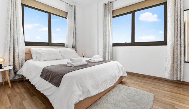 Glabur Stays - The Nicosia Elite - Exceptional Top Floor Apartment Nicosia City, Welcomes U! in Nicosia
