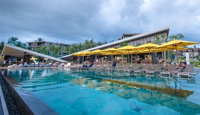 Grand Deluxe Double Room with Pool Access (GP1)