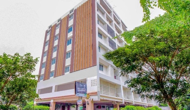 Grandview Ladprao Hotel