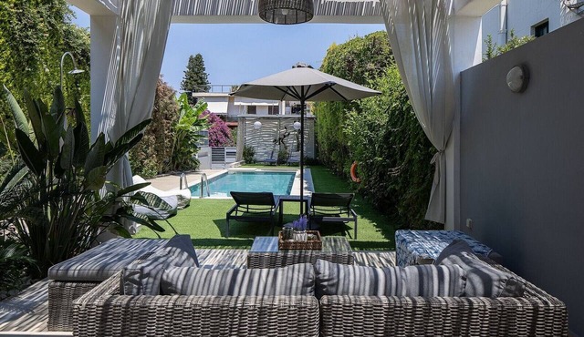 Hestia Grey Barefoot Escape 100m From Beach in Rethymno