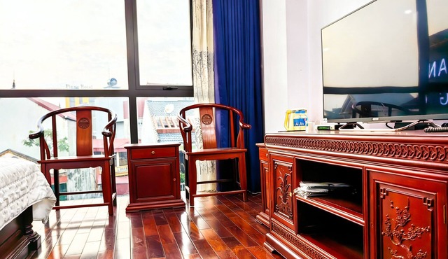 HEYI HOTEL in Tu Son