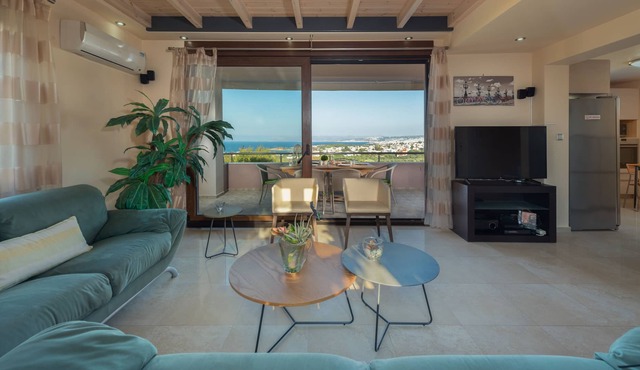 Hill top villa with magnificent sea views, close to the beach and centrally located