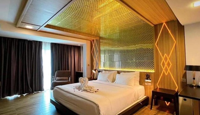 Holatel Hotel Phitsanulok