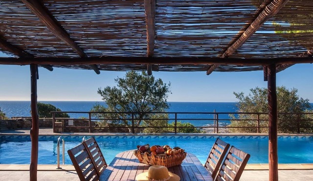 Holiday house Chrysoskalitissas for 1 - 10 persons with 4 bedrooms - Holiday house in Chrysoskalitissas