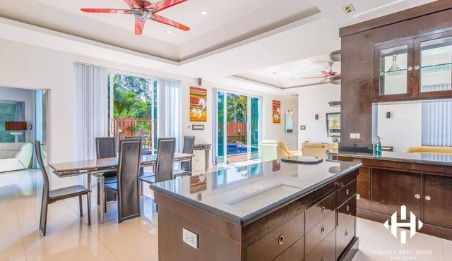 HOME STAY LUXURY VILLA WITH POOL