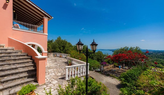 House Adela near Ipsos with amazing view! in Corfu