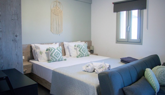 House of Harmony Suites | Stefanos