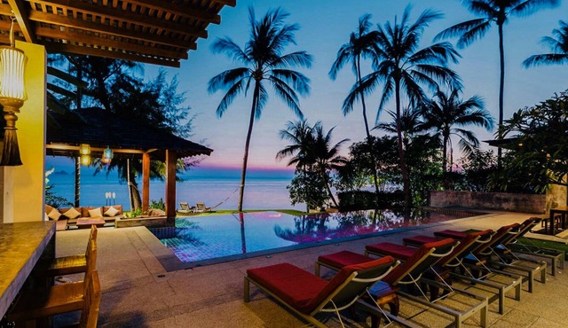 Inasia Beach Villa - Eight Bedroom Villa, Sleeps 16