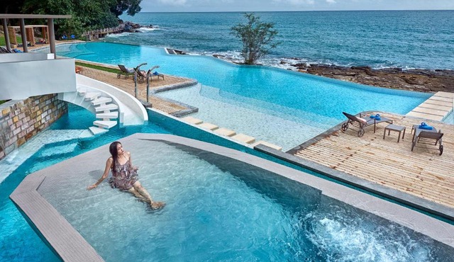 Independence Hotel Resort & Spa