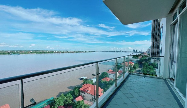 Infinity 28 Hotel and Residence