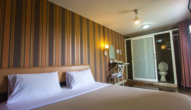 Iron Resort&Hotel