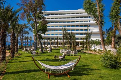 Isla Brown Corinthia Resort & Spa, Curio Collection by Hilton in Agioi Theodoroi