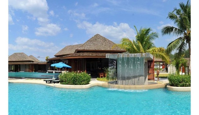 Jacuzzi Villa in Khao Lak with a romantic outdoor Jacuzzi JV#8