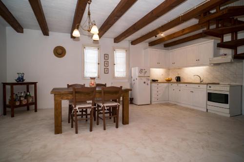 Jasmine House in Tsilivi