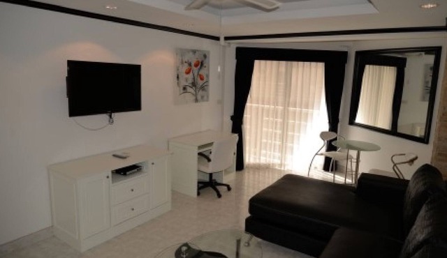 Jomtien Beach Condominium 6th floor apartment