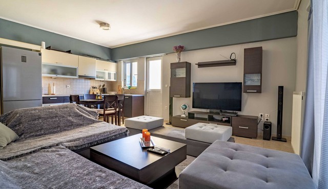 Kalithea train station 1bedroom 2persons in Moschato-Tavros