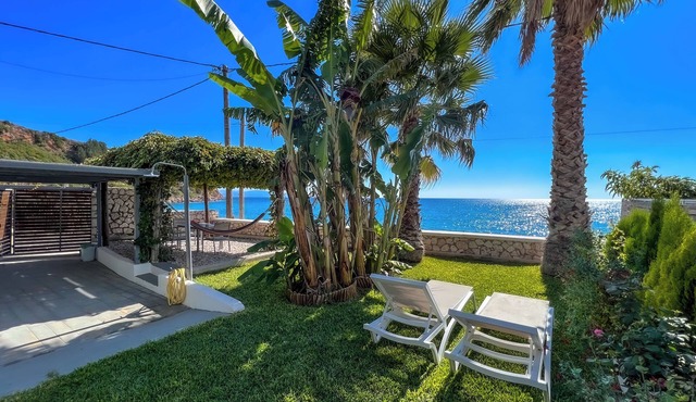 Katerina Mare - 5 steps from the beach in Kefalonia