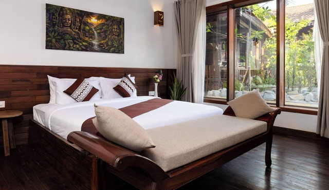 Khmer Lodge