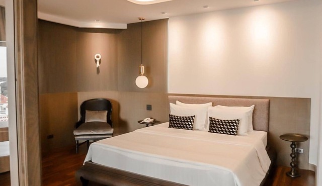 Krungsri River Hotel