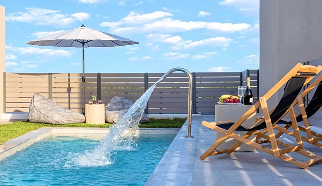KS Si Luxury Villa Heated Pool