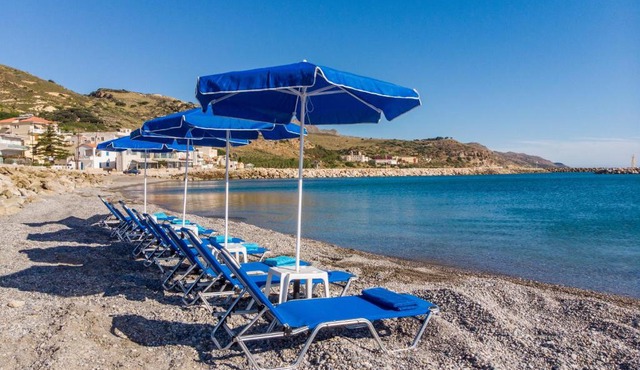 Kyma Accommodation Beachfront apartments in Kolymvari