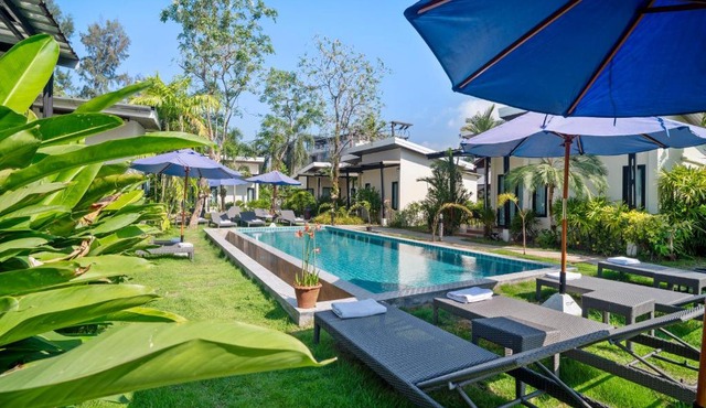 La Casa Bangtao Resort