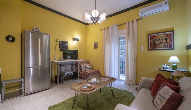 Lamda Vintage Apartment in Athens