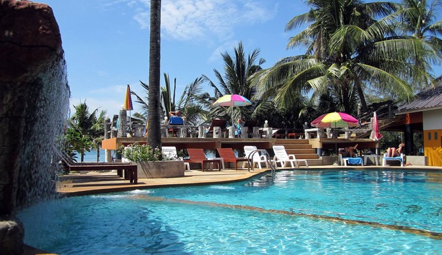 Lanta Il Mare Beach Resort