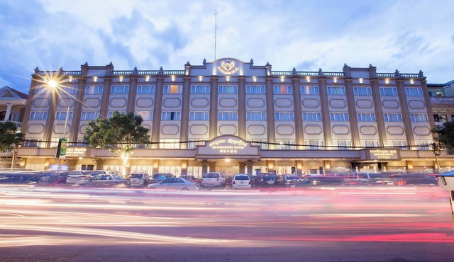 Le President Hotel