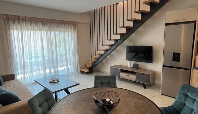 Lefkada City Nest-2-bedroom apartment in lovely Lefkada with AC in Lefkada