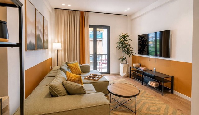 LIV - Upscale Athenian Apartment 2C