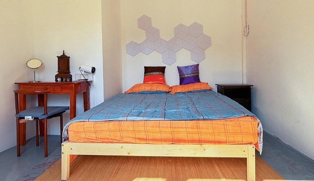 Located at CBD Rama 9 convenience area. Private Room with Share bath