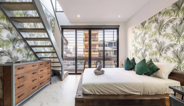 Lofty Comfort Stay-Relax by Soben Home