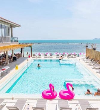 LOVE beach club Koh Samui