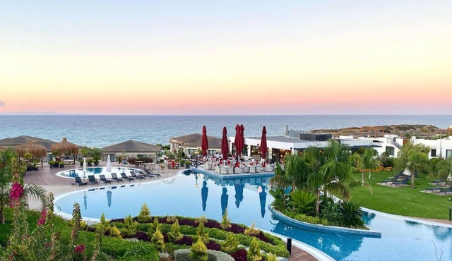Luxurious Seafront Penthouse in Bahçeli