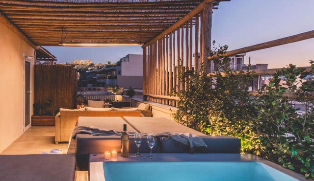 Luxury Apartment with Acropolis view Terrace and Jacuzzi in the Heart of Athens - Living Stone Azurite