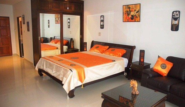 Luxury building jomtien beach