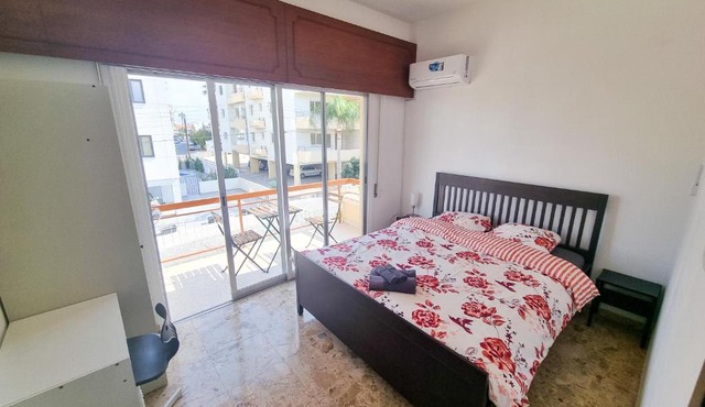 Luxury City Rooms - Smart TV with Netflix in Larnaca