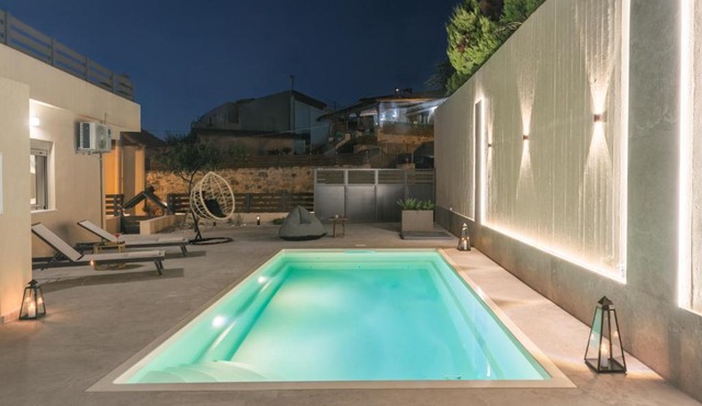 Luxury Villa Dimitra with Private Swimming pool in Káto Váthia