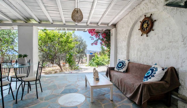 Maggano Apartments 2 – A peaceful, family-run stay in Angairiá, Paros in Angairiá
