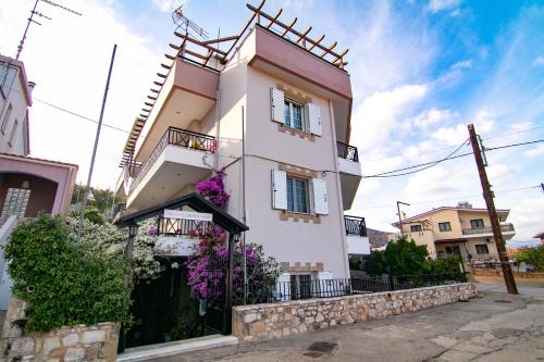 Malvasia Corner Studios - ex Romeo's House in Monemvasia