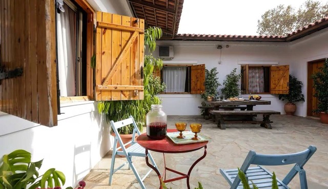 Marousa's Country House 12’ from Athens Airport by ΜPS