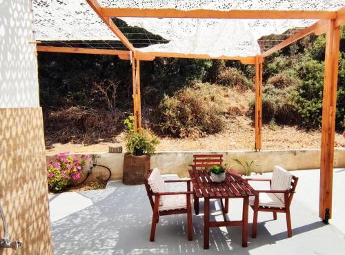 Mediterranean Seaside Authentic Beach House in Polis Chrysochous